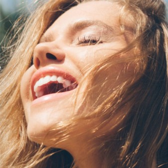 Omia Spray Solare SPF 30 a Protezione Alta con Argan del Marocco -