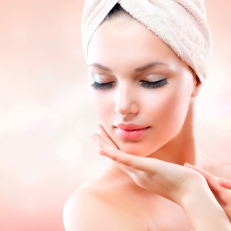 Nivea Rose Care Acqua Micellare Bifase Pelli Secche e Sensibili con