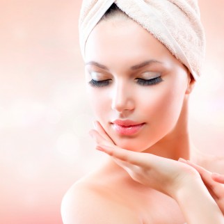 Nivea Rose Care Acqua Micellare Bifase Pelli Secche e Sensibili con