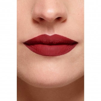 L'Oréal Paris Color Riche Rossetto Volumizzante e Idratante Effetto