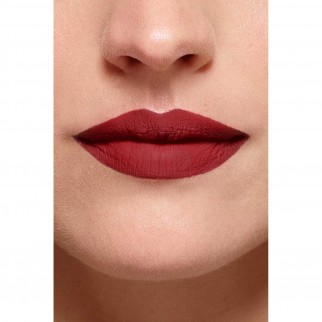 L'Oréal Paris Color Riche Rossetto Volumizzante e Idratante Effetto