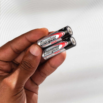 Energizer Max LR6 Stilo AA Mignon 1.5V Pile Alcaline - Blister da 4 Batterie