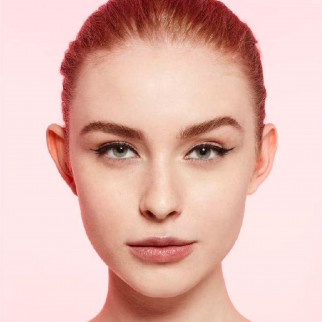 L'Oréal Paris Infaillible Precision Felt Eyeliner in Penna Ultra Sottile Colore 01 Black