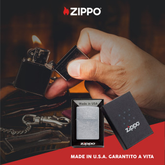 Zippo Accendino a Benzina Ricaricabile ed Antivento Street Chrome -