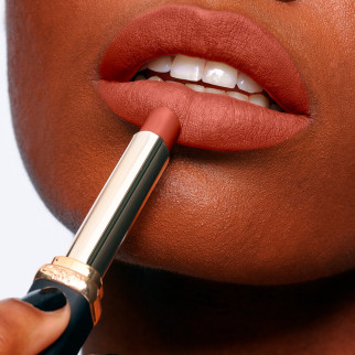 L'Oréal Paris Color Riche Intense Volume Matt Rossetto Le Nude Defiant