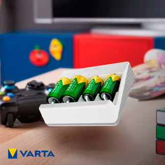 Varta Universal Charger Caricabatterie con USB AAA/AA/C/D/9V