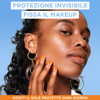 Garnier Ambre Solaire Super UV Over Make Up Mist Protezione SPF 50+