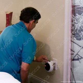 Intergross Insta Caldo Mini Stufetta da Parete con Telecomando