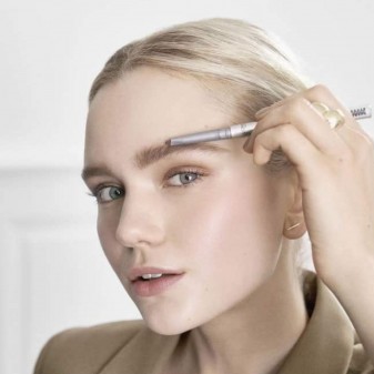 L'Oréal Paris Skinny Definer Brow Artist Matita Automatica per